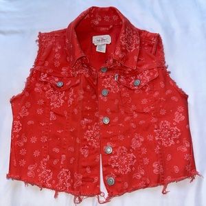 Levis Cropped Vest! Great condition